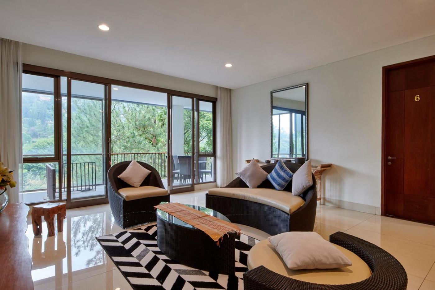Narwastu Hill View Villa 6 Bedrooms With A Private Swimming Pool Бандунг Экстерьер фото